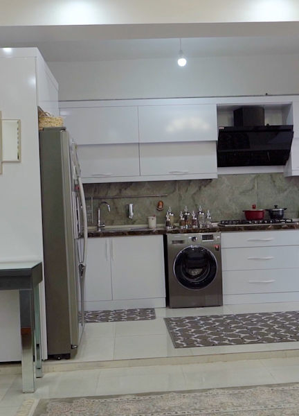 فضای داخلی ۴.00_01_52_40.Still017